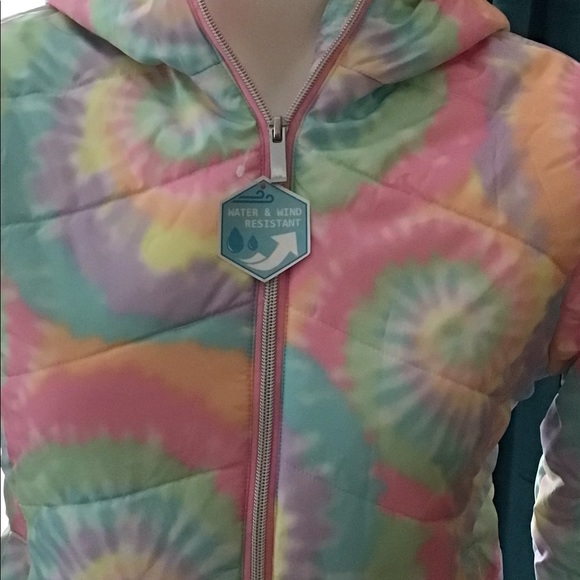 Swiss Alps light tie dye puffer jacket with hood. - Picture 2 of 9